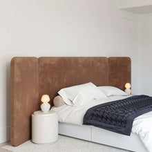 Load image into Gallery viewer, Reflection Enno Table Lamp - Hausful
