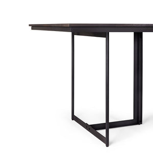 Tacet Dining Table