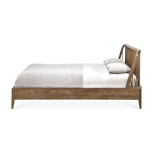 Load image into Gallery viewer, Spindle Bed Teak - Hausful